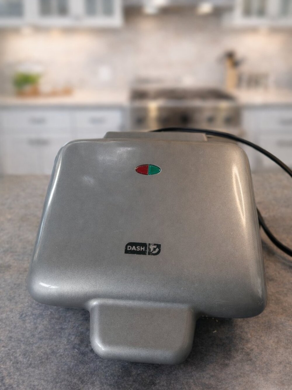 📌Dash No-Drip Waffle Maker Compact & Fast-Heating Waffle Maker for Breakfast